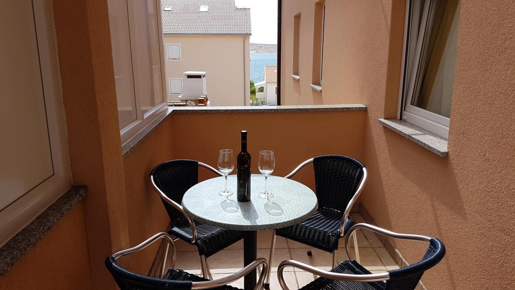 Apartments Mirjana Kustići Εξωτερικό φωτογραφία