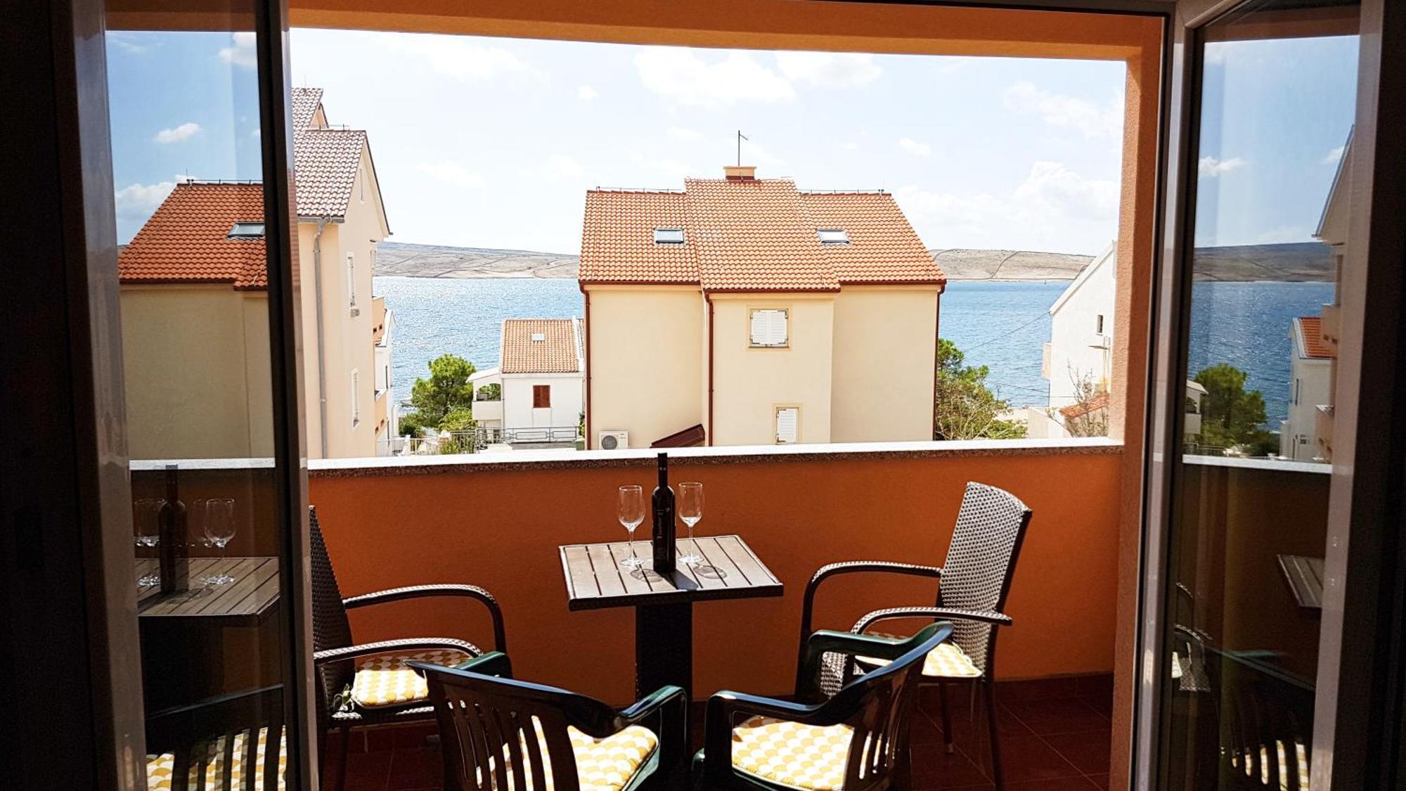 Apartments Mirjana Kustići Εξωτερικό φωτογραφία